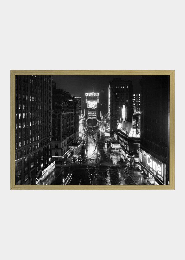 TIMES SQUARE AT NIGHT