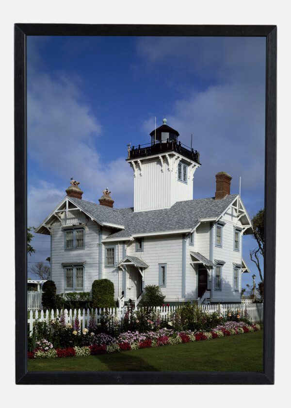 LIGHT HOUSE