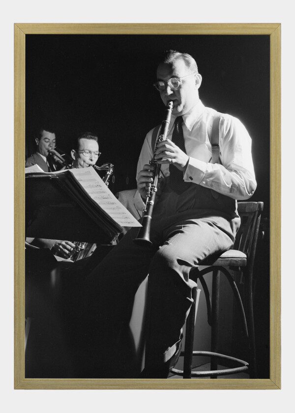 PORTRAIT OF BENNY GOODMAN, 400 RESTAURANT, NEW YORK, N.Y., CA. JULY 1946