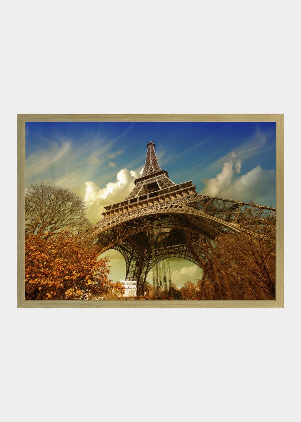 EIFFEL TOWER