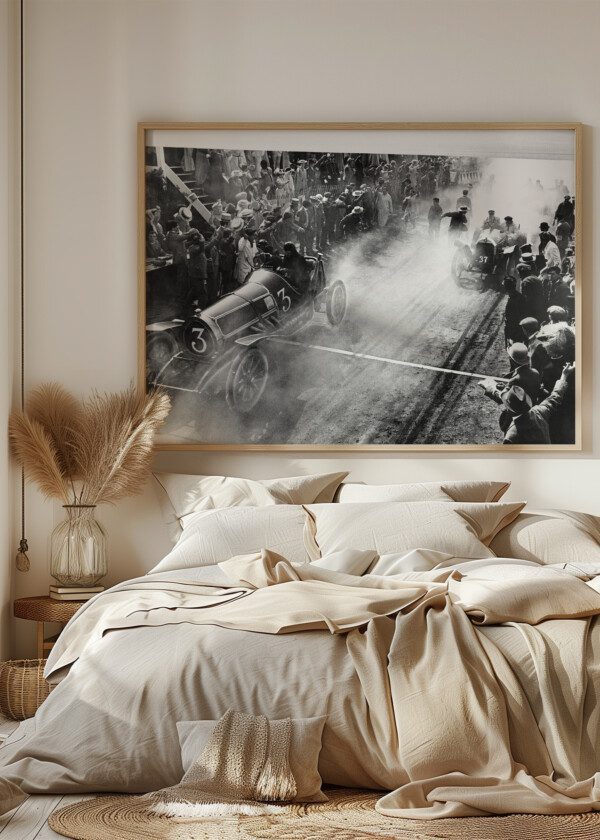 OLD CAR RACE