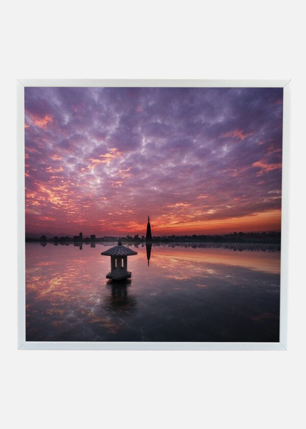 LANDSCAPE WITH SUNSET IN HANGZHOU