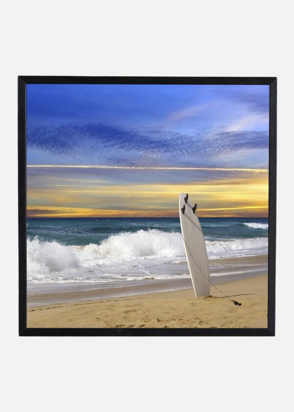 SURFBOARD ON THE BEACH