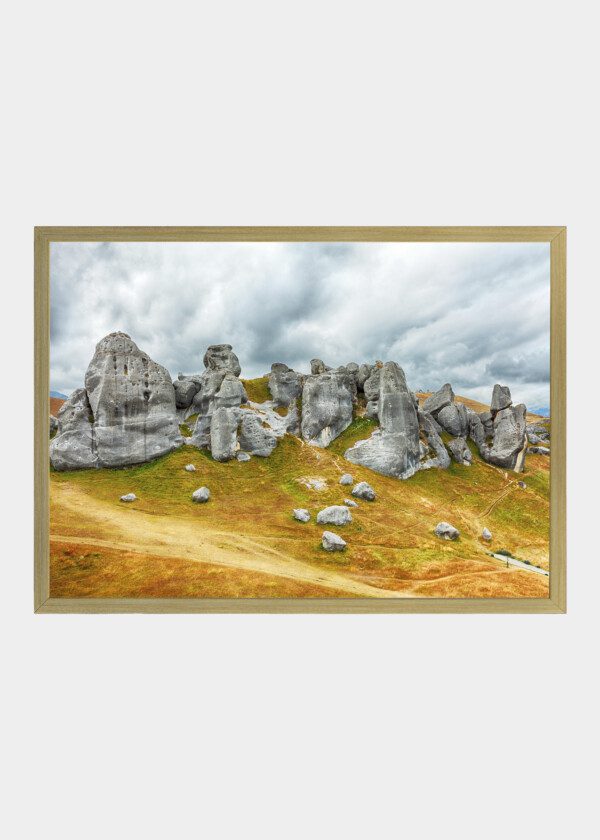 MOUNTAIN CLIFFS