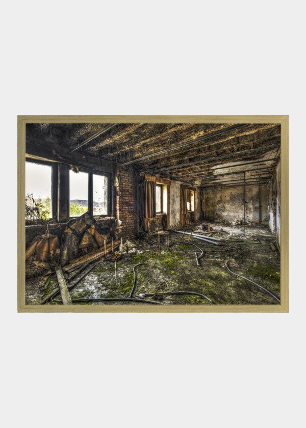 DEVASTATED ROOM IN AN ABANDONED BUILDING
