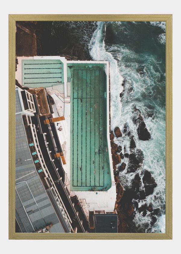 ROCK-POOL-IN-BONDI-BEACH-AUSTRALIA