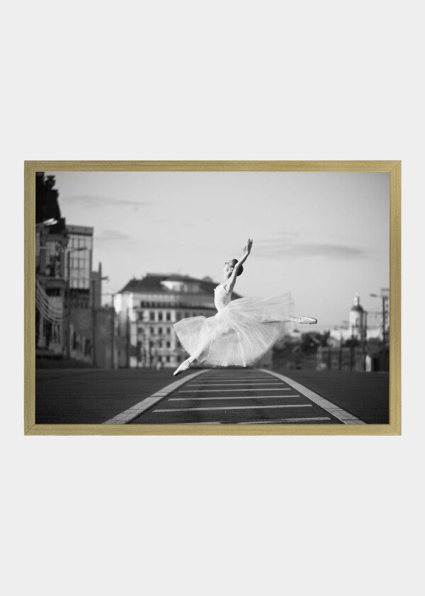 DANCER IN TOWN