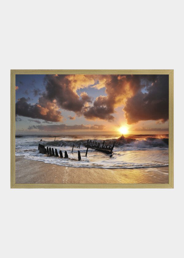 OLD WRECK ON THE SHORE