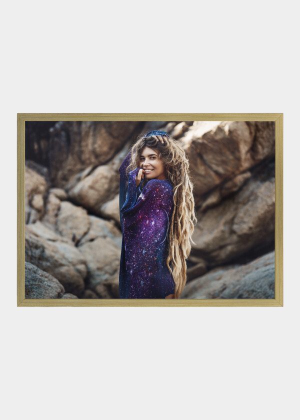MODEL WITH LONG HAIR