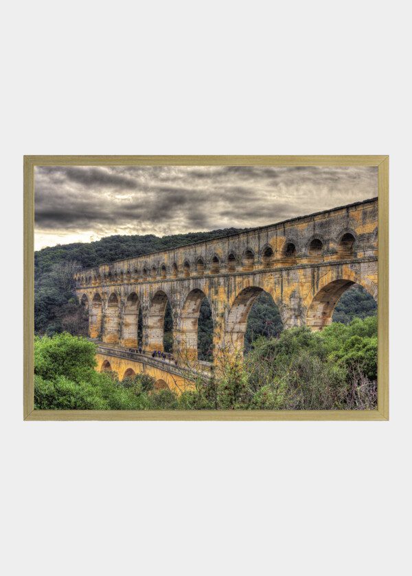 PONT DU GARD AQUEDUCT. FRANCE