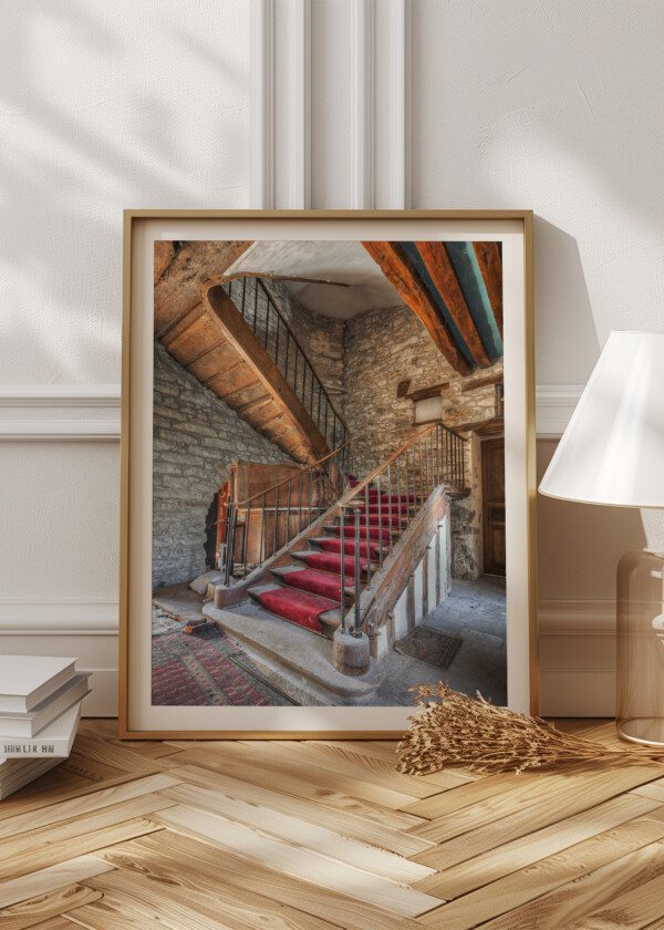 BEAUTIFUL OLD VINTAGE STAIRWAY WITH LUSH RED CARPET