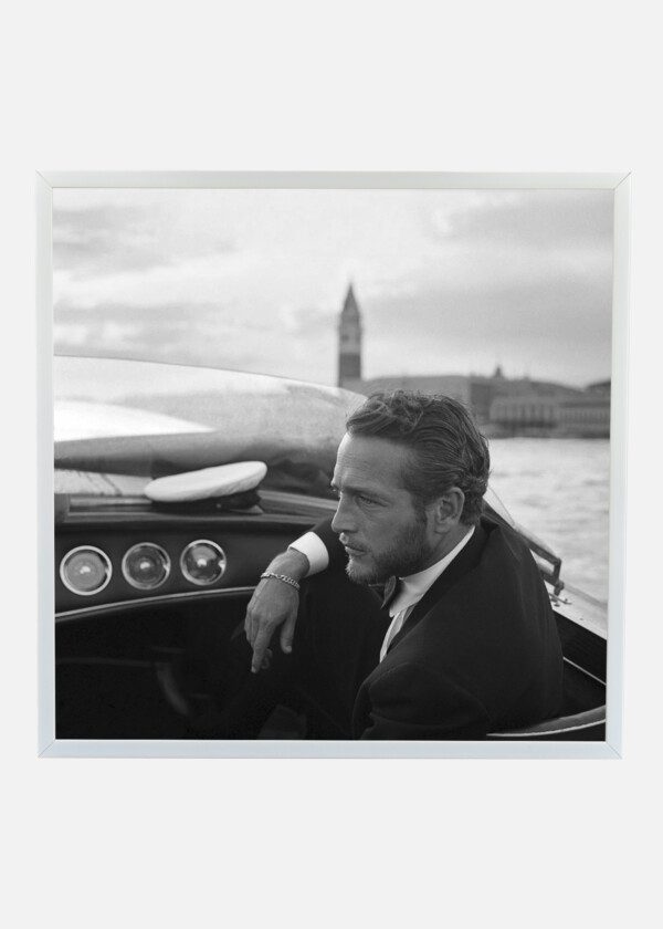 PAUL NEWMAN IN FRONT OF ST. MARK'S SQUARE 1963