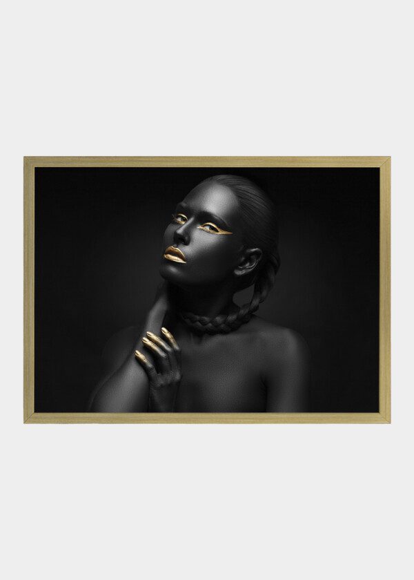 BLACK PAINTED WOMAN WITH GOLDEN LIPS