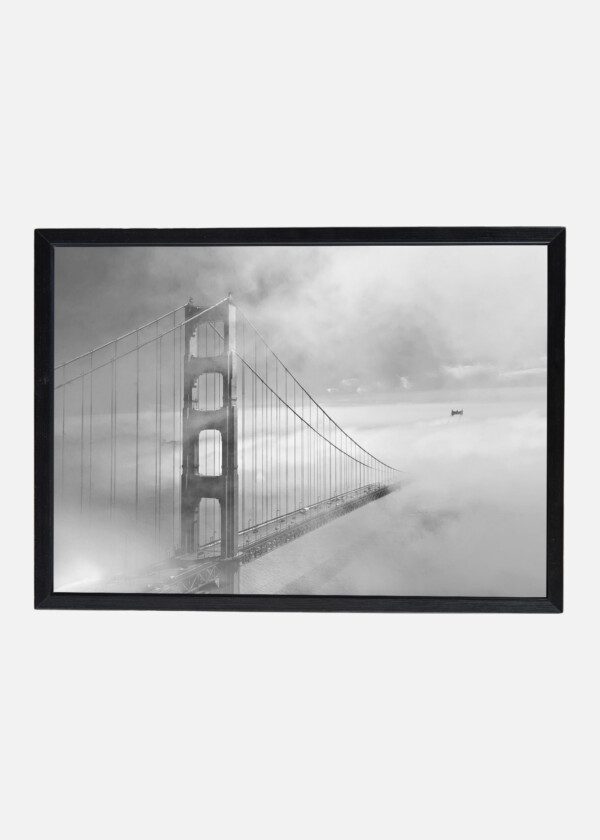 GOLDEN GATE BRIDGE IN BLACK AND WHITE WITH THE FOG
