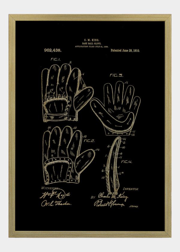 BASE BALL GLOVE